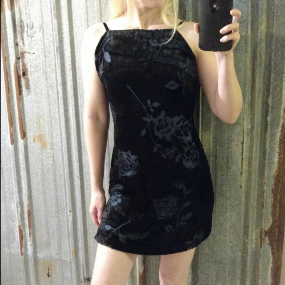 VINTAGE Black Velvet Box Cut Body Con Zip Up Back Mini Dress - Picture 1 of 15